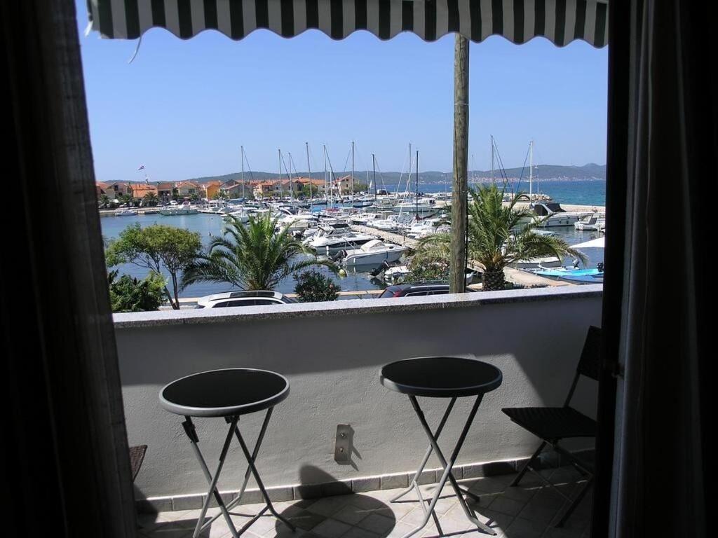 Apartments Ana Bibinje Esterno foto